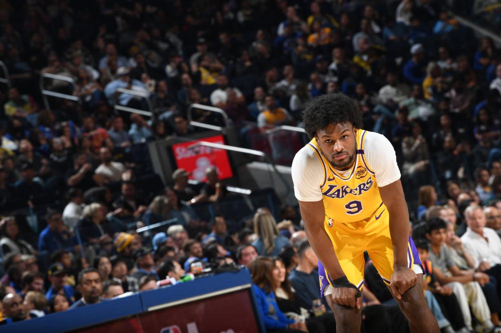 明对比的是 明对比的是