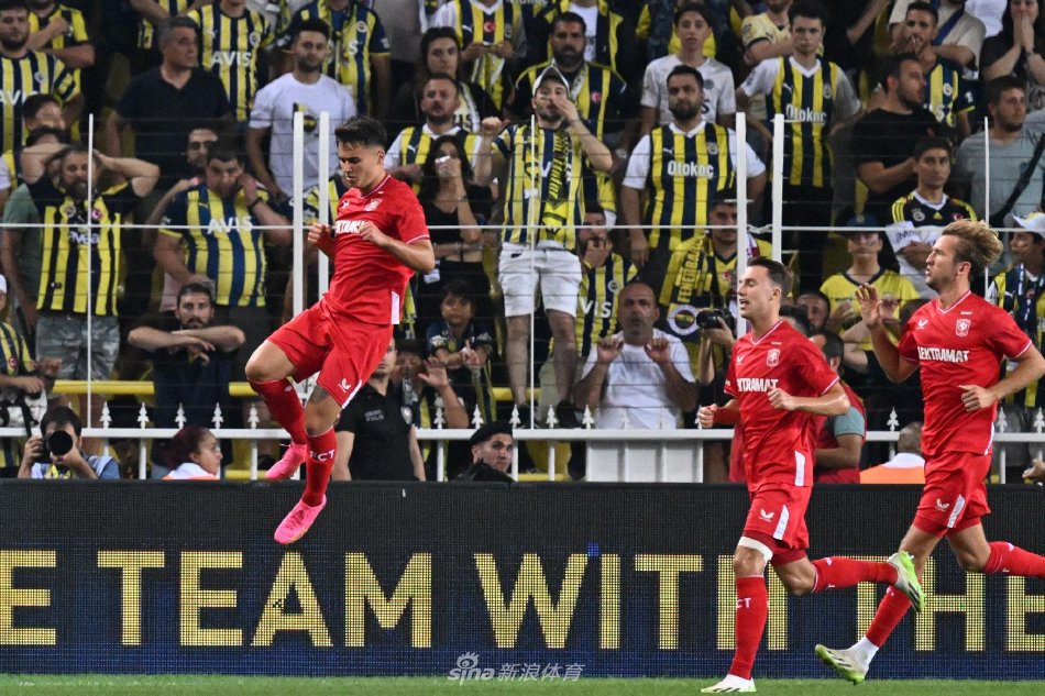 心理上更倾 心理上更倾